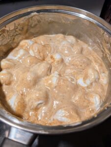 Cuisiner les livres : La mort et le dinuguan par mia P. Manandala 6 PXL 20251121 060310014